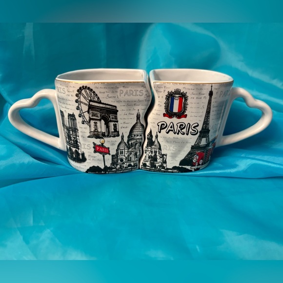 Paris Themed Heart Handle Mugs, set of 2 from France - Picture 12 of 13